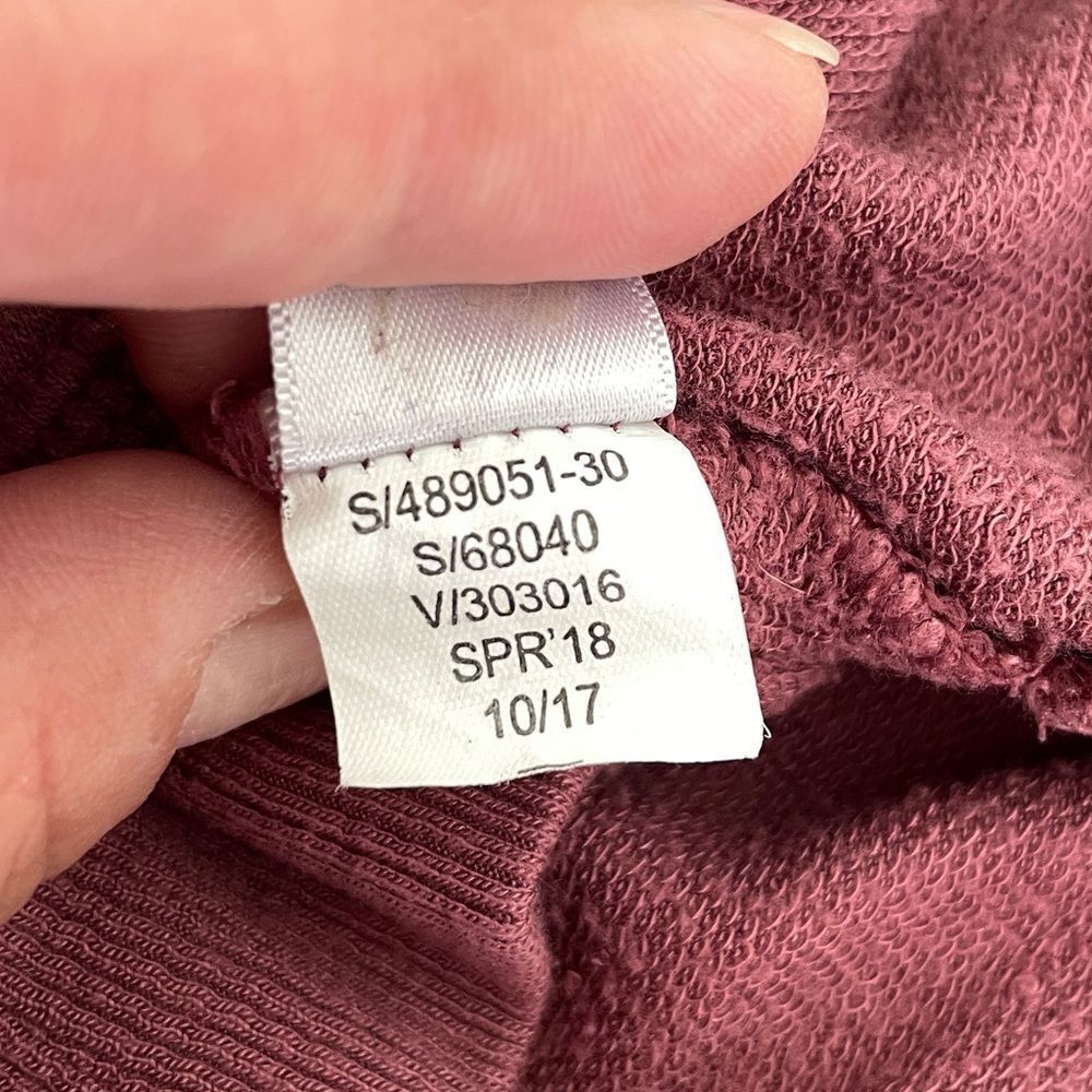 Athleta Women’s Criss Cross Sweatshirt In Crushed Berry Size Small - Picture 9 of 9